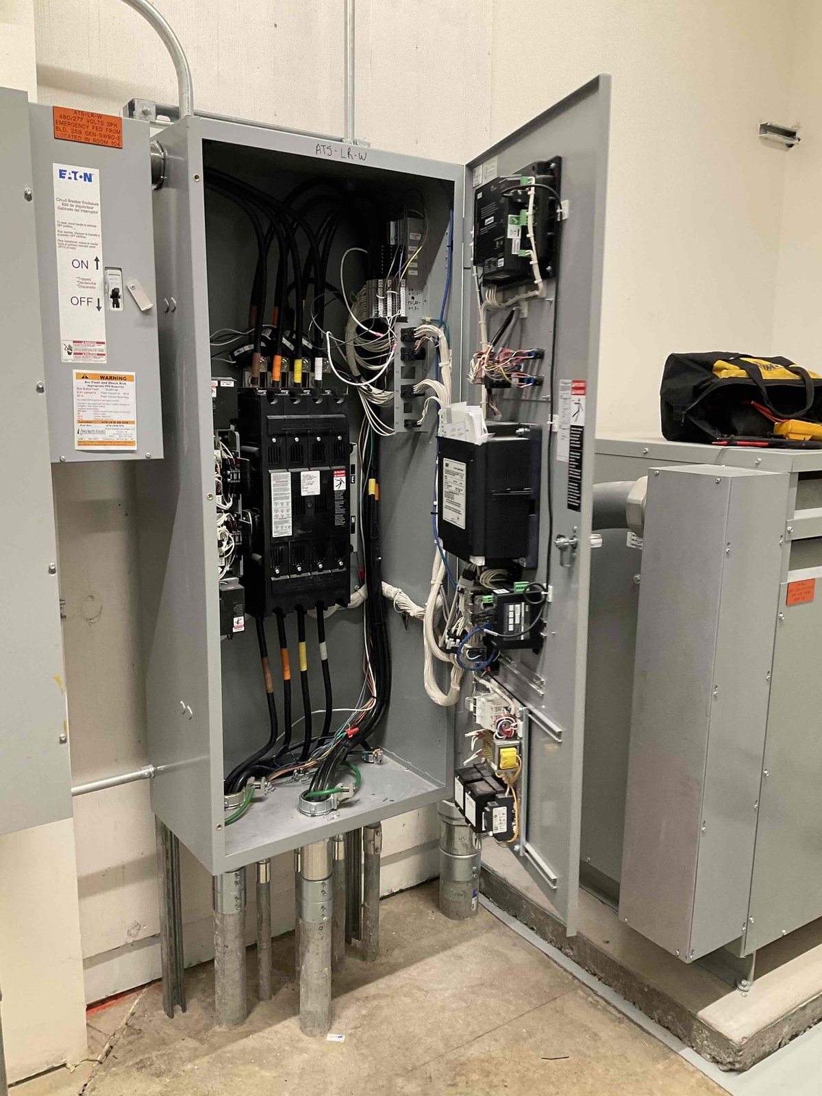 Understanding Generator Transfer Switches for Safe, Seamless Backup Power